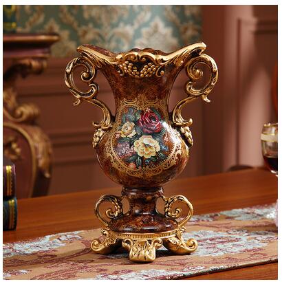Antique royal golden floral pattern vase