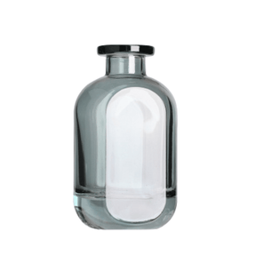 Bottle vase in round bottle