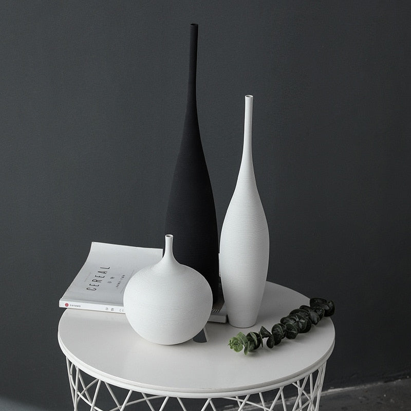 Large format soliflore vase with Scandinavian design