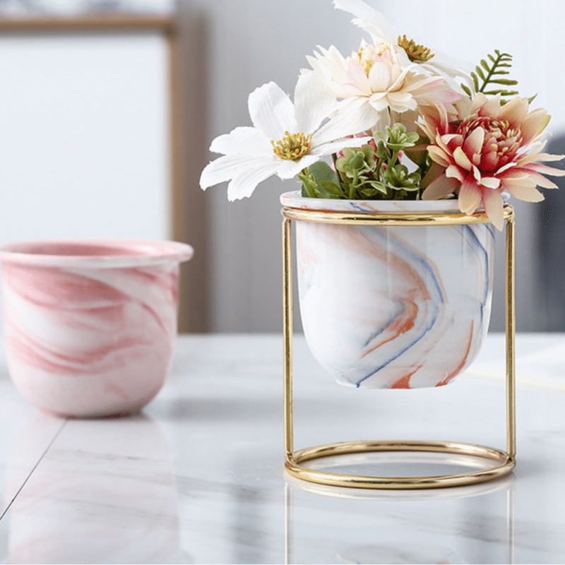 Small marble-style standing vase