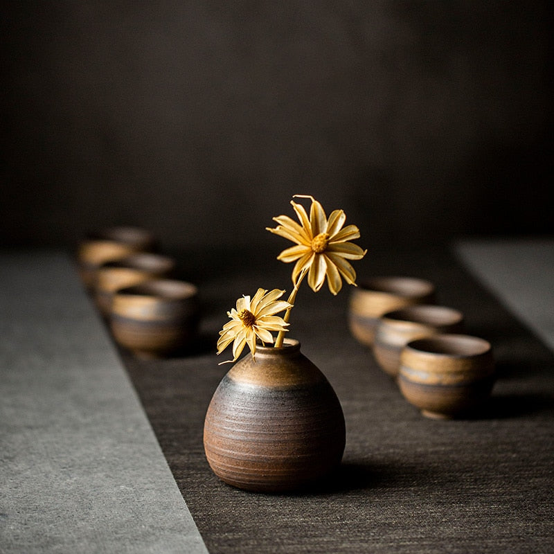 Small minimalist Japanese vase