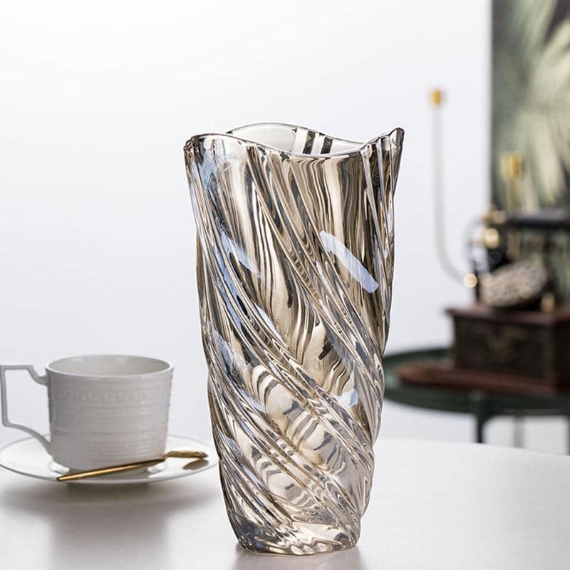 Striated artisanal crystal vase7
