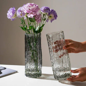 Tubular Murano vase in irregular glass7